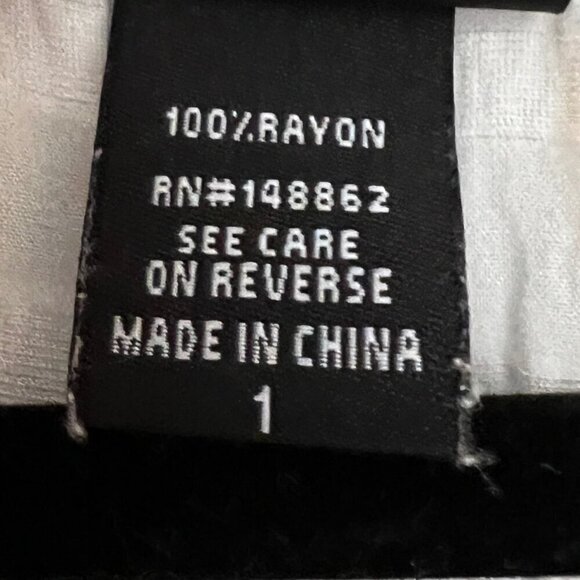 Torrid Size 1 White Semi Sheer lightweight Rayon Tank Top Blouse tie neckline 1X - Picture 6 of 10